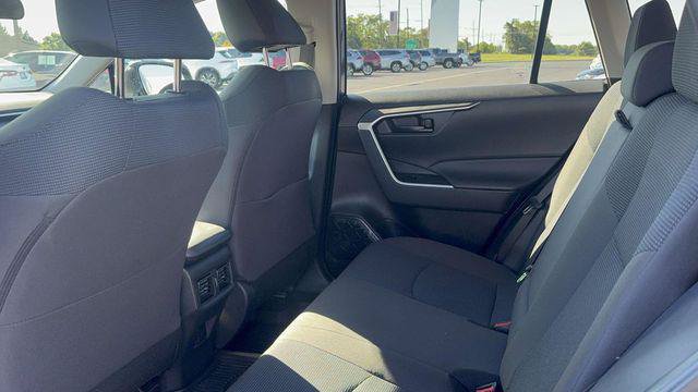 Certified 2023 Toyota RAV4 LE AWD/4WD image 35