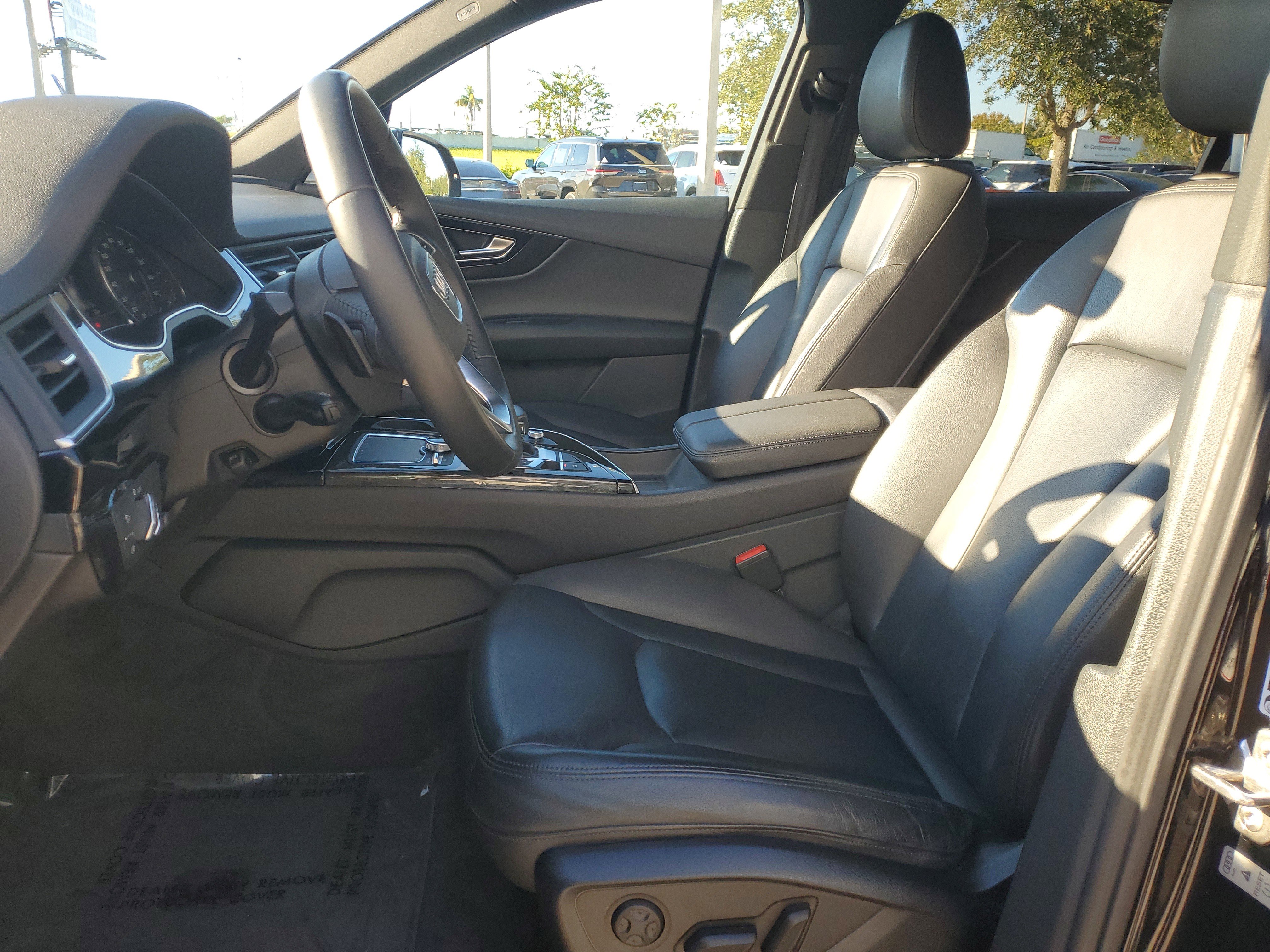 Used 2019 Audi Q7 3.0T Premium image 14