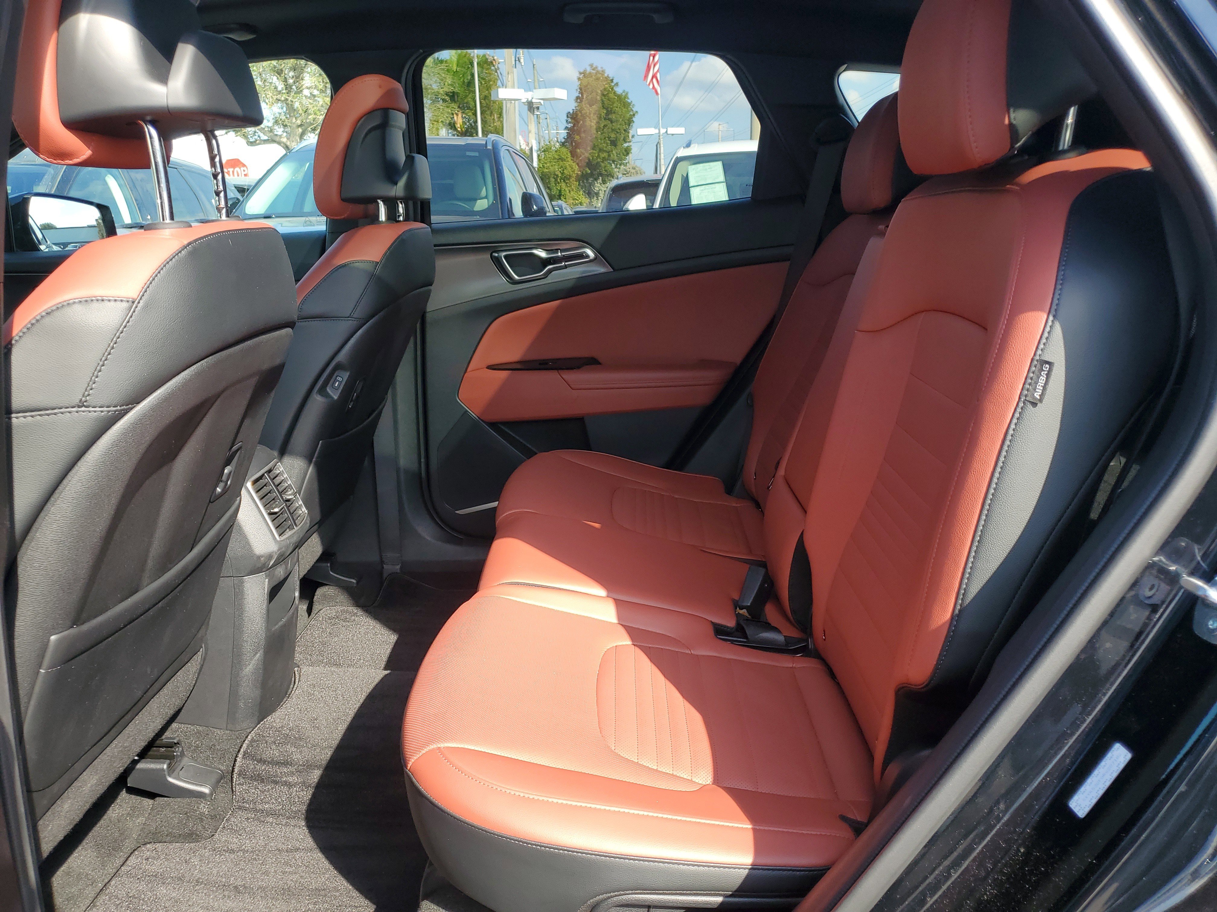 Used 2024 Kia Sportage SX image 10