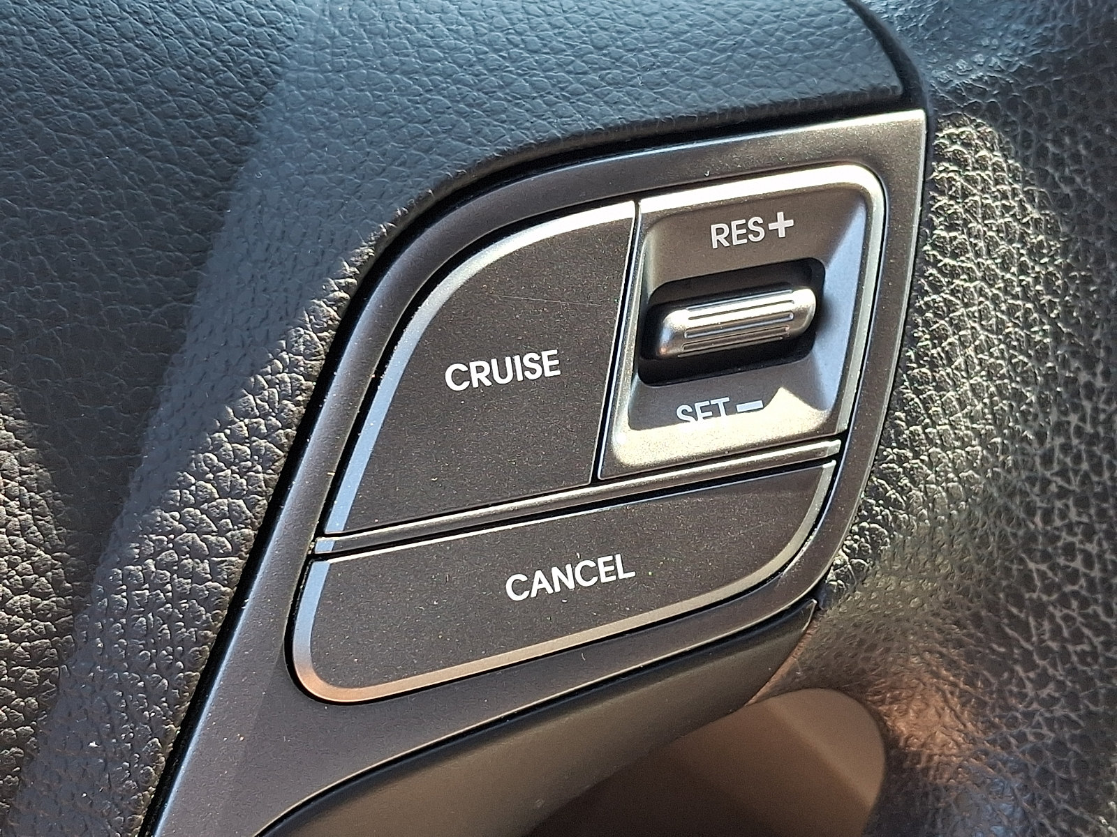 Used 2018 Hyundai Santa Fe Sport w/ 2.4L Value Package 02 AWD/4WD image 23