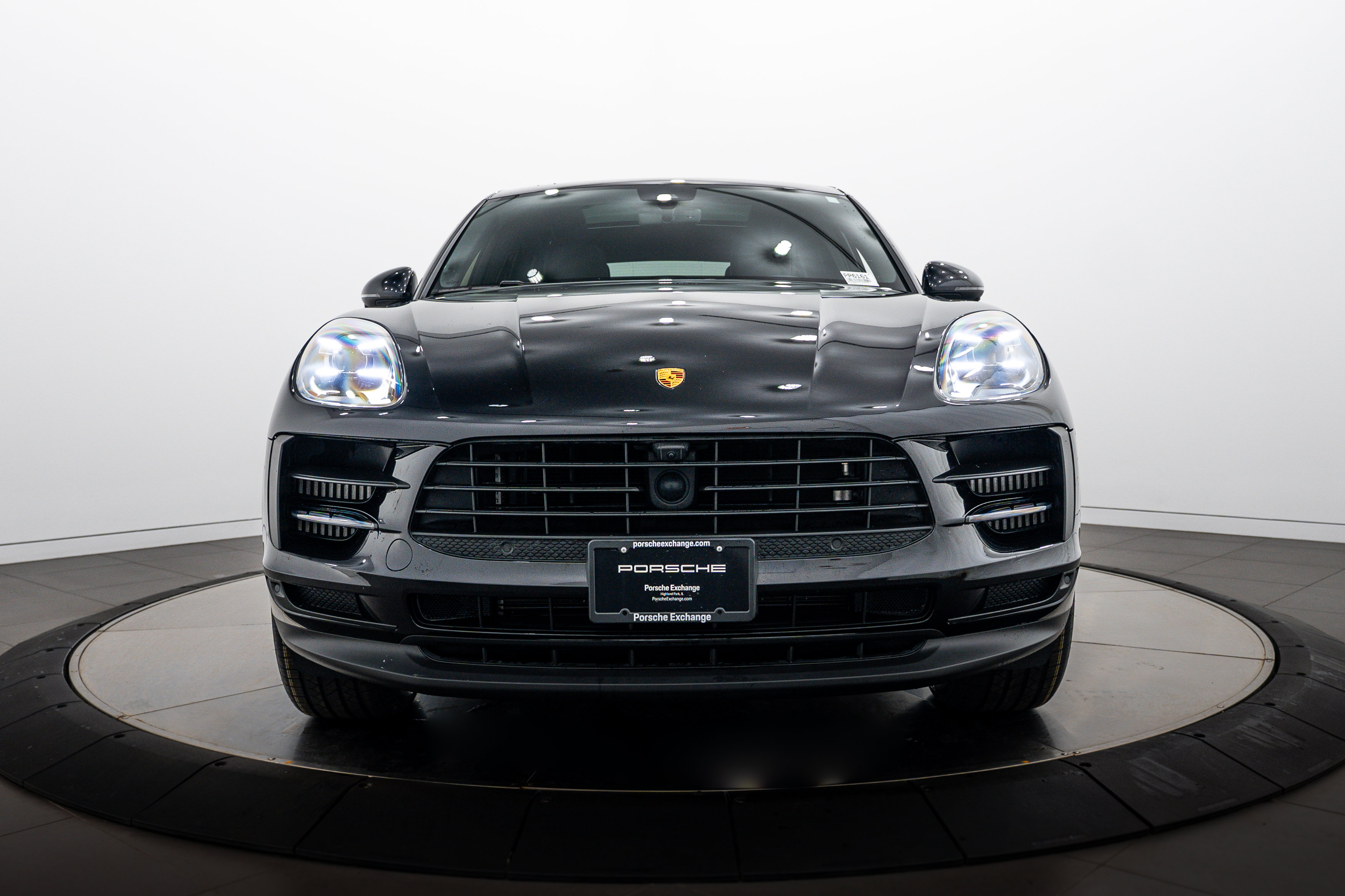 Certified 2021 Porsche Macan S AWD/4WD image 10