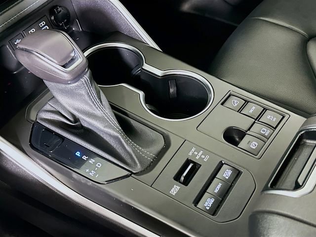 Certified 2023 Toyota Highlander XLE image 20