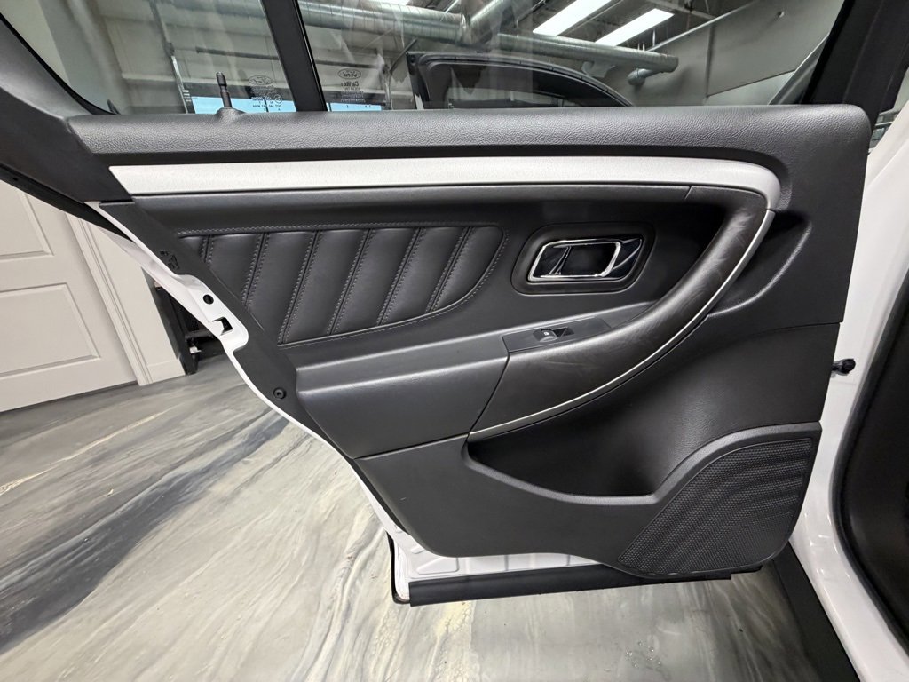 Used 2018 Ford Taurus SEL image 44