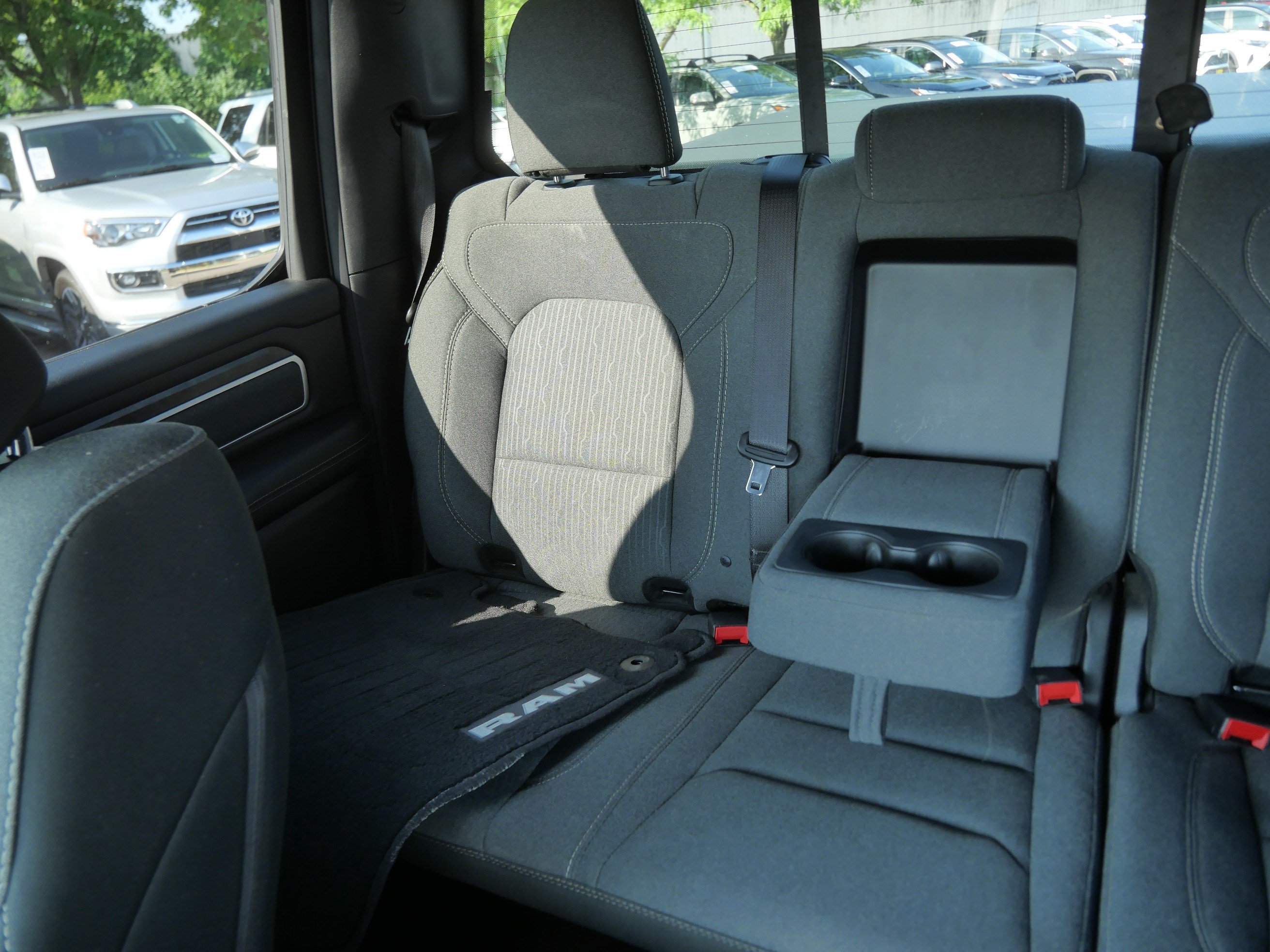 Used 2021 RAM 1500 Big Horn AWD/4WD image 12