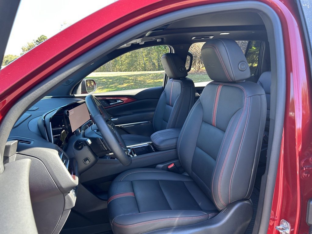 Used 2024 Chevrolet Traverse RS w/ LPO, Floor Liner Package image 39