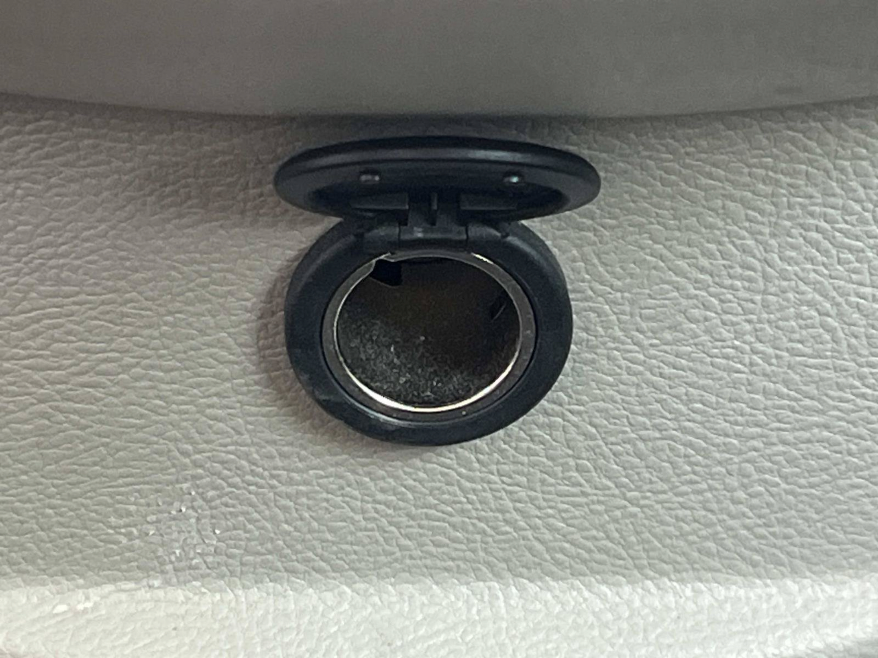 Used 2019 Ford Fusion SE FWD image 15