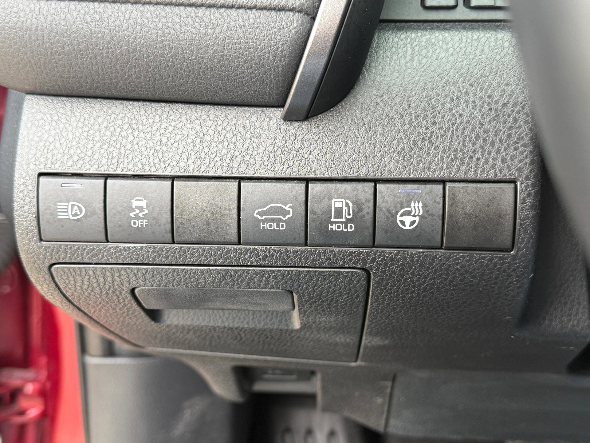 Used 2022 Toyota Camry XLE image 16