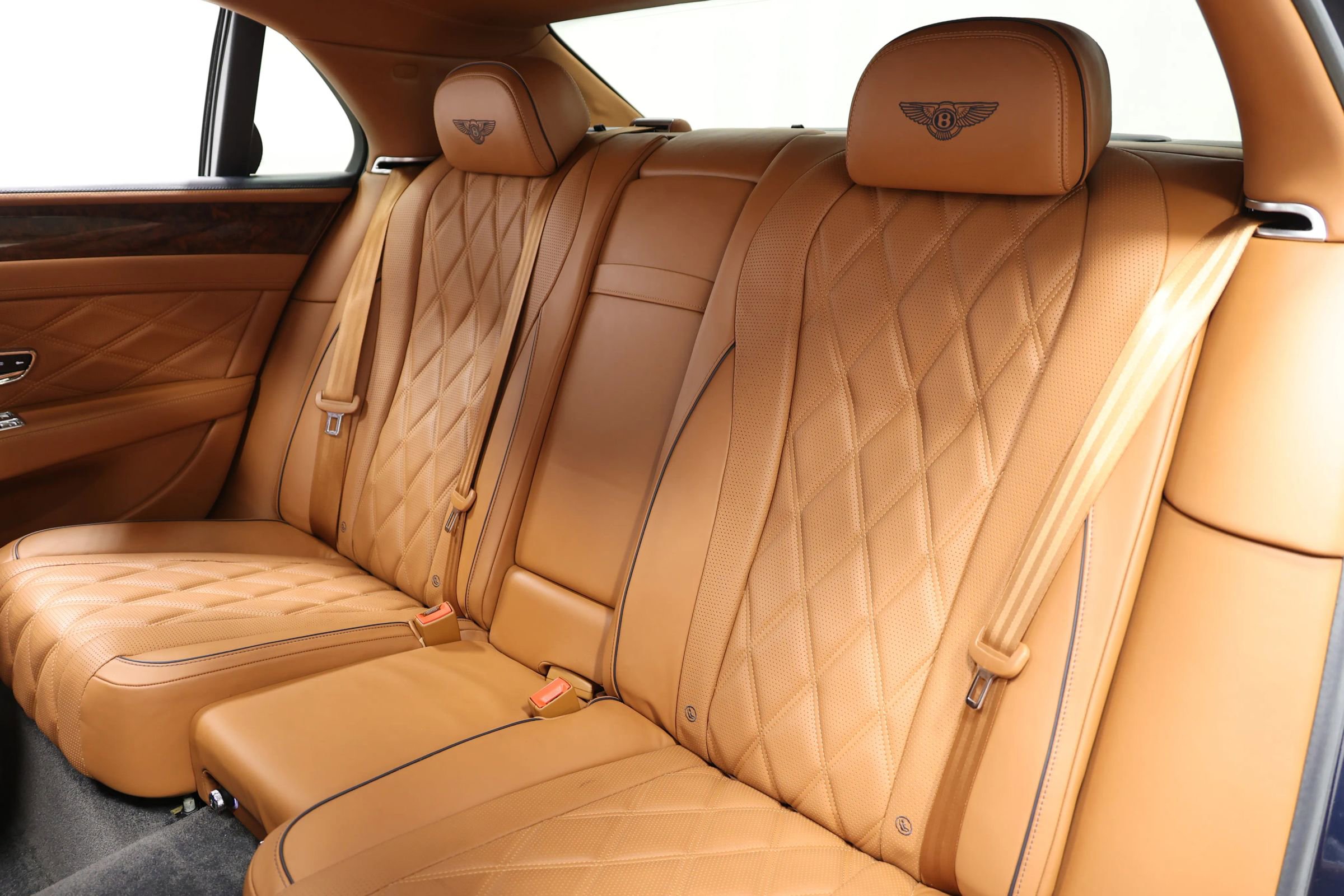 Used 2014 Bentley Flying Spur W12 image 3