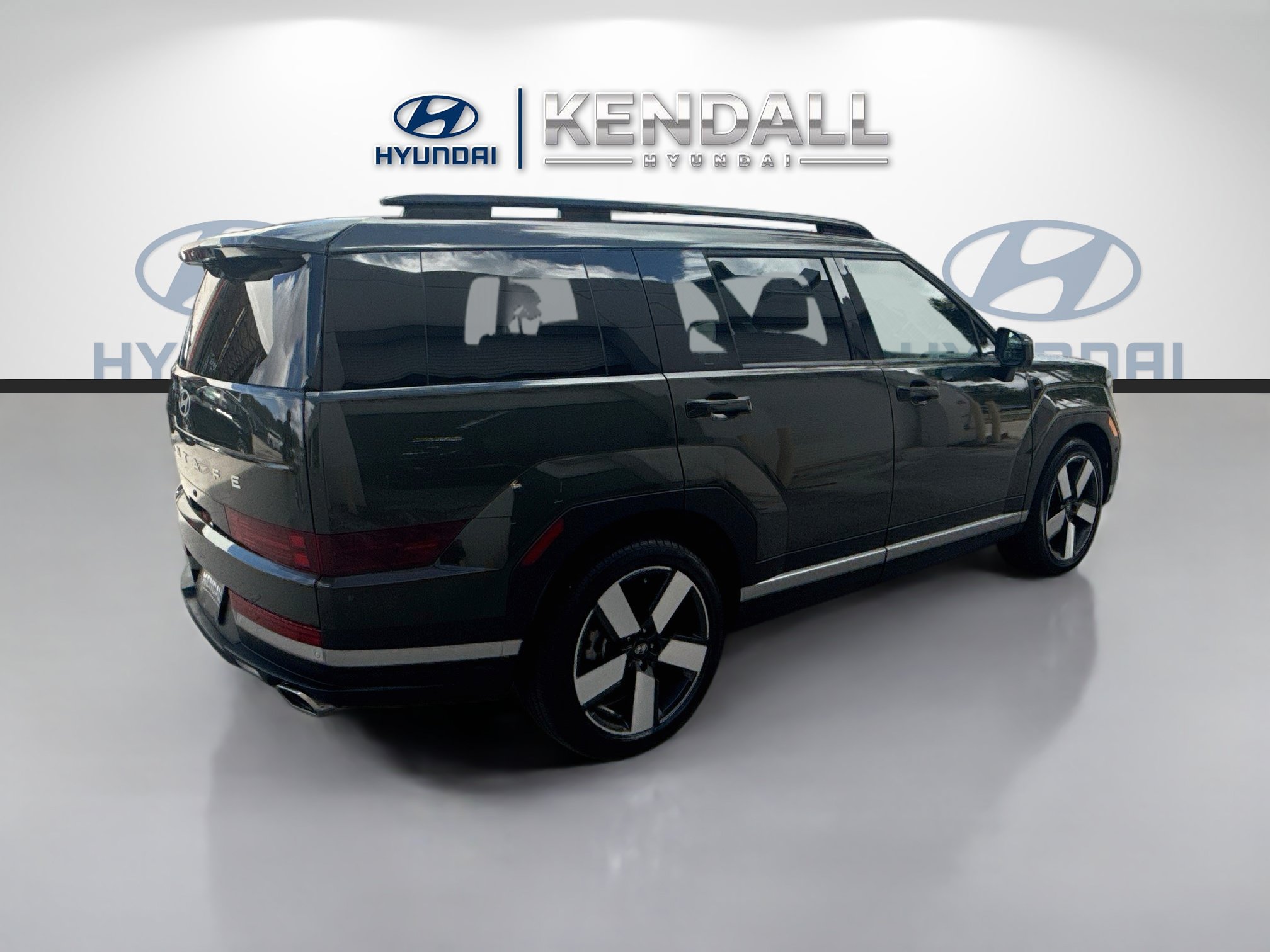 Used 2024 Hyundai Santa Fe Limited FWD image 6
