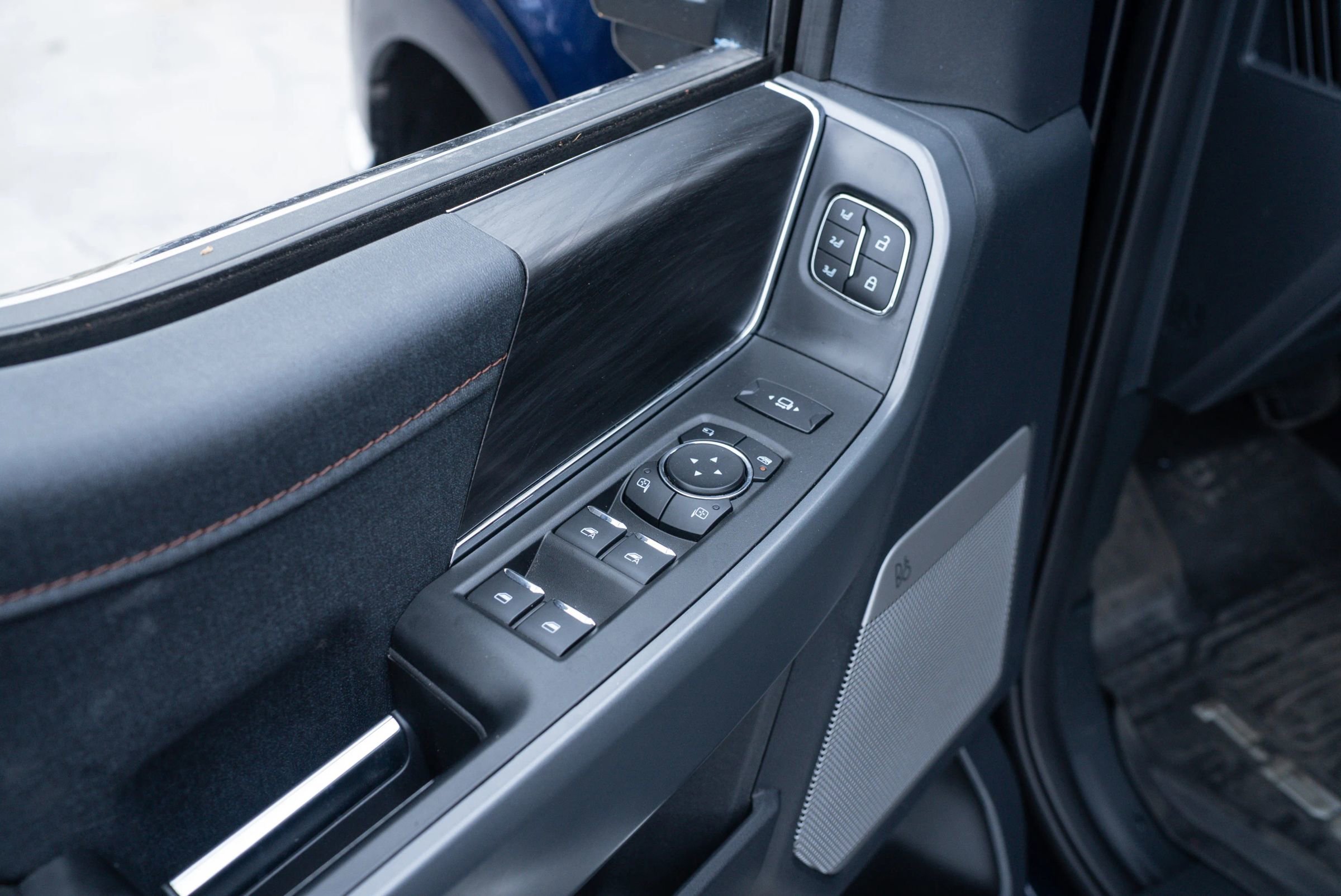 Used 2024 Ford F150 Lariat w/ Bed Utility Package image 27