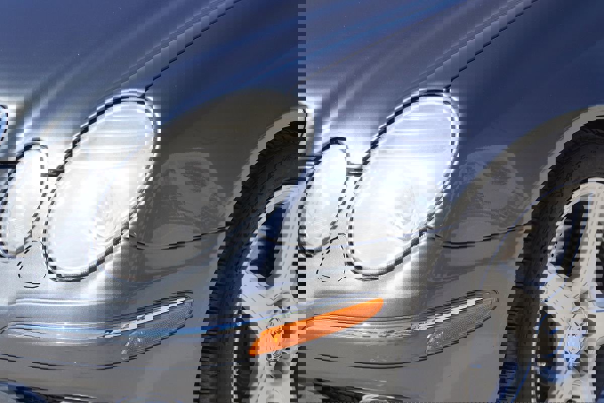 Used 2009 Mercedes-Benz E 350 Sedan image 2