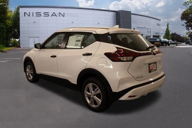 New 2025 Nissan Kicks Play S image 3