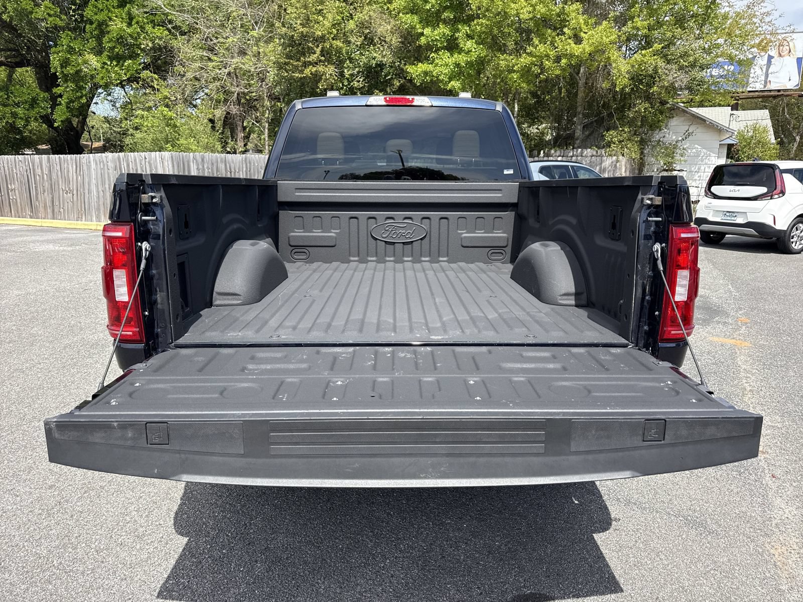 Used 2022 Ford F150 XLT w/ Equipment Group 302A High AWD/4WD image 29