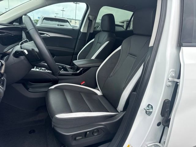 Used 2025 Buick Envision Sport Touring AWD/4WD image 17