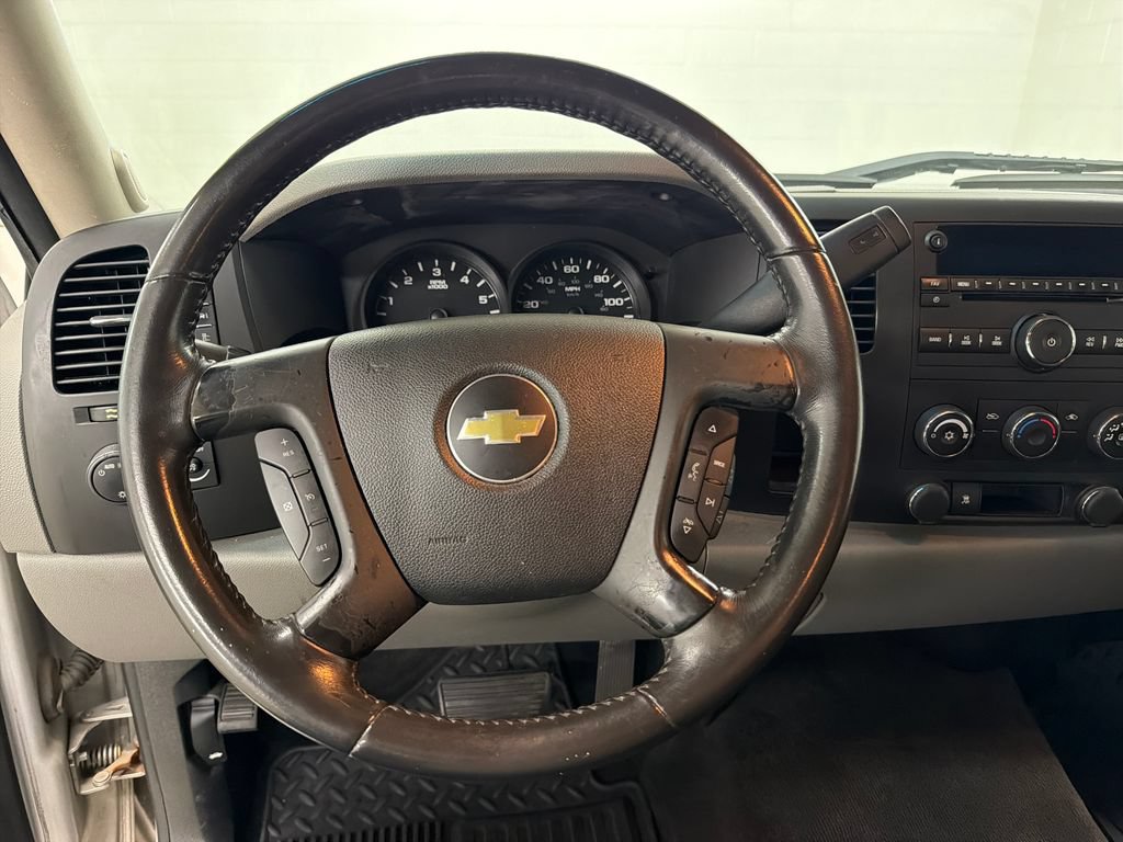 Used 2011 Chevrolet Silverado 1500 LS RWD image 16
