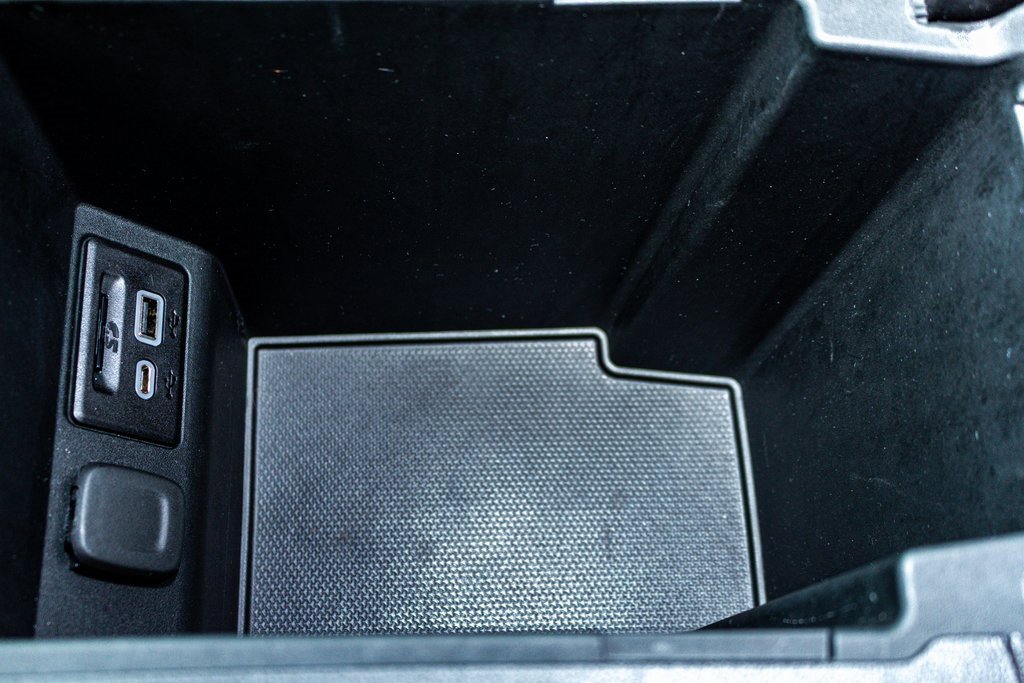 Used 2020 Chevrolet Blazer RS w/ LPO, Floor Liner Package image 19