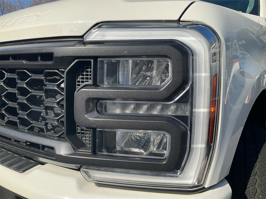 Certified 2024 Ford F350 Lariat w/ Lariat Ultimate Package image 14