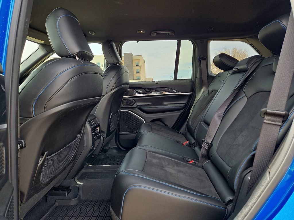 Used 2023 Jeep Grand Cherokee Trailhawk w/ Advanced Protech Group II image 17