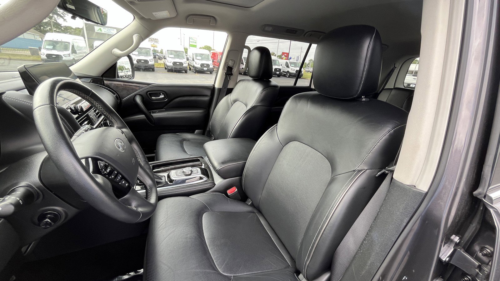 Used 2024 INFINITI QX80 Luxe AWD/4WD image 18