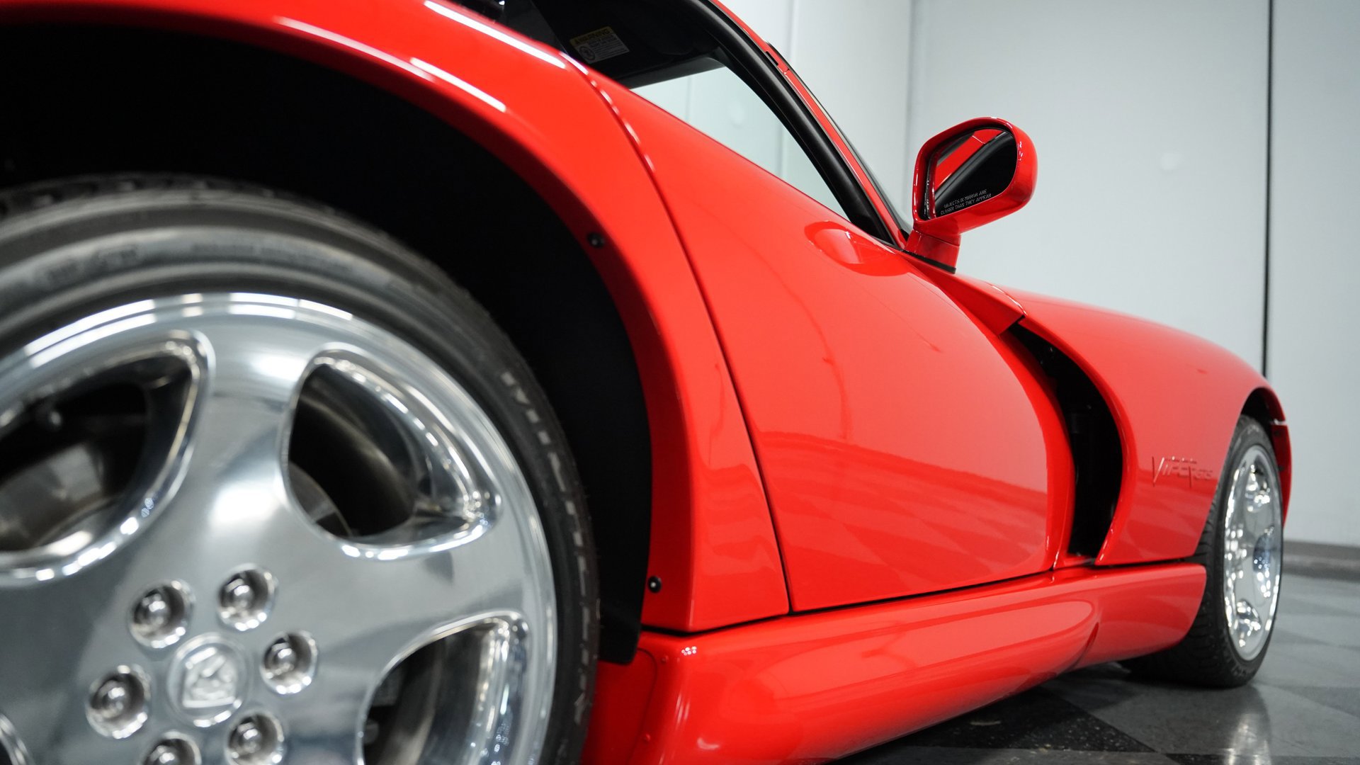 Used 2001 Dodge Viper GTS image 22