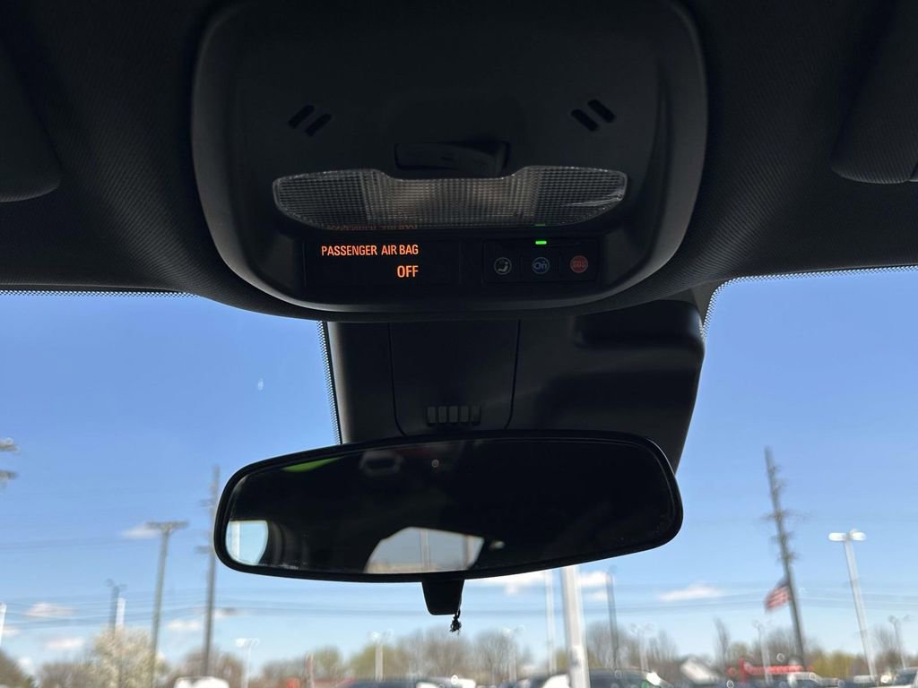 Used 2024 Chevrolet Trax RS w/ Driver Confidence Package FWD image 29