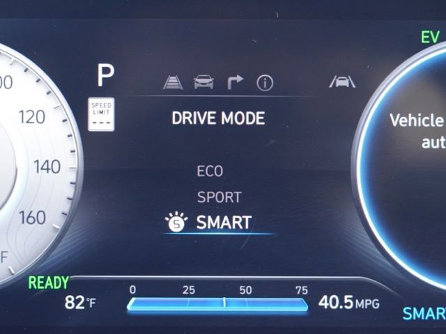 Used 2024 Hyundai Elantra Blue FWD image 33