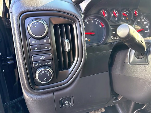 Used 2019 Chevrolet Silverado 1500 Custom Trail Boss w/ Custom Convenience Package image 18