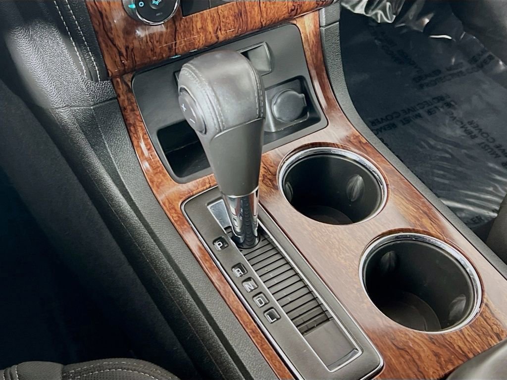 Used 2014 Chevrolet Traverse LT image 16