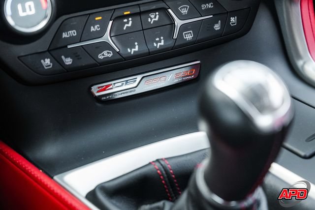 Used 2015 Chevrolet Corvette Z06 w/ 3LZ Preferred Equipment Group RWD image 68