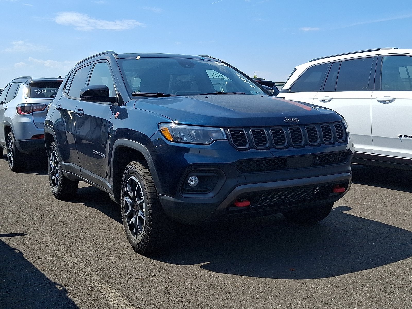 New 2026 Jeep Compass Trailhawk w/ Sun, Sound & Navigation Group AWD/4WD image 1