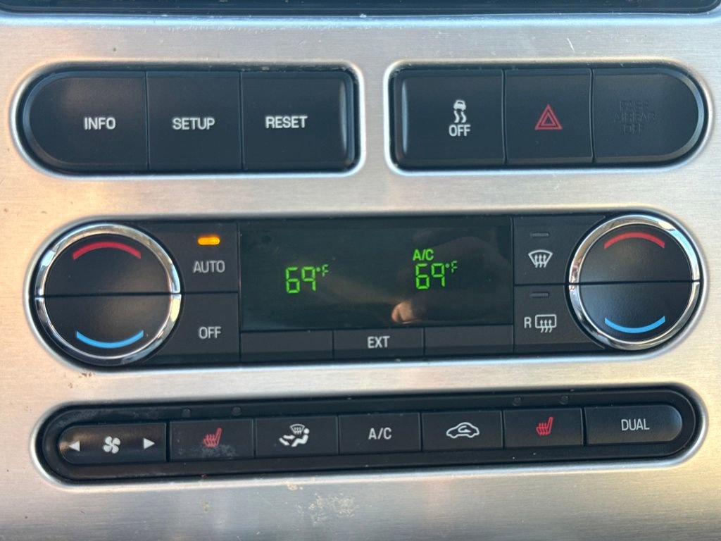 Used 2009 Ford Edge Limited image 29