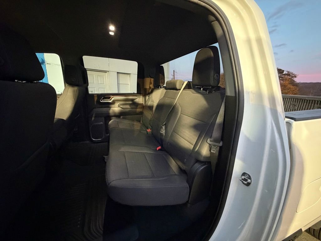 Used 2024 Chevrolet Silverado 2500 LT image 9