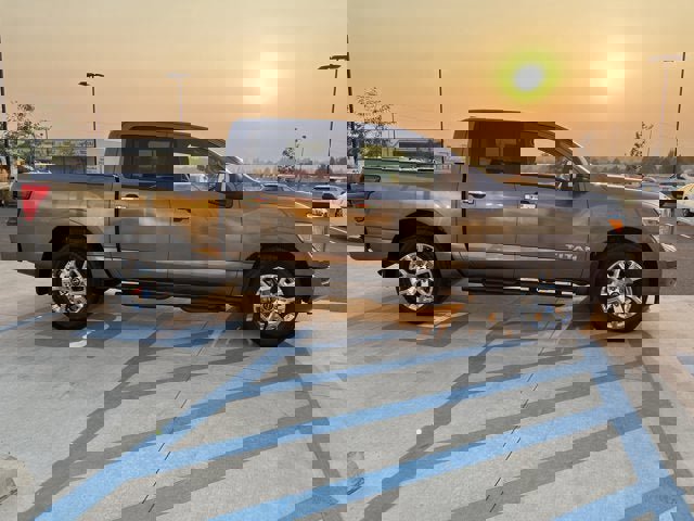 Certified 2024 Nissan Titan SV w/ SV Convenience Package image 5