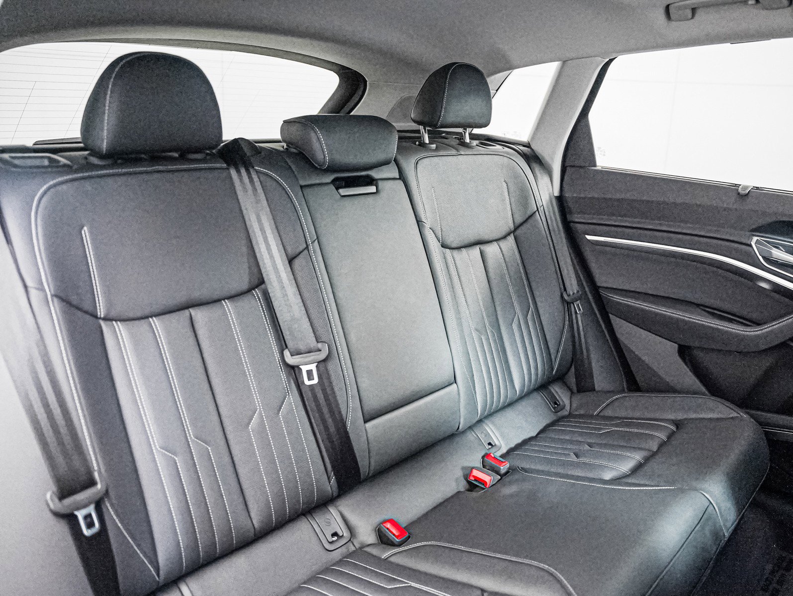 Certified 2024 Audi Q8 e-tron Prestige w/ Prestige Package image 14