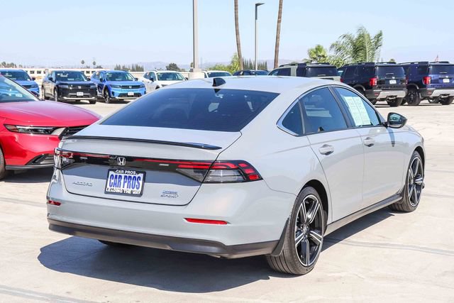 Used 2025 Honda Accord Sport image 11