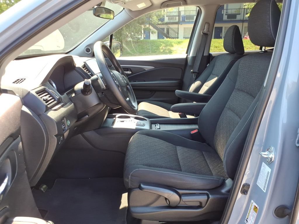 Used 2023 Honda Ridgeline Sport image 11