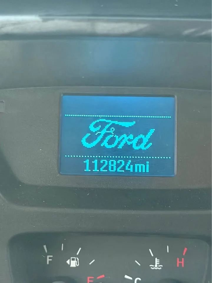 Used 2019 Ford Transit 350 XLT image 6