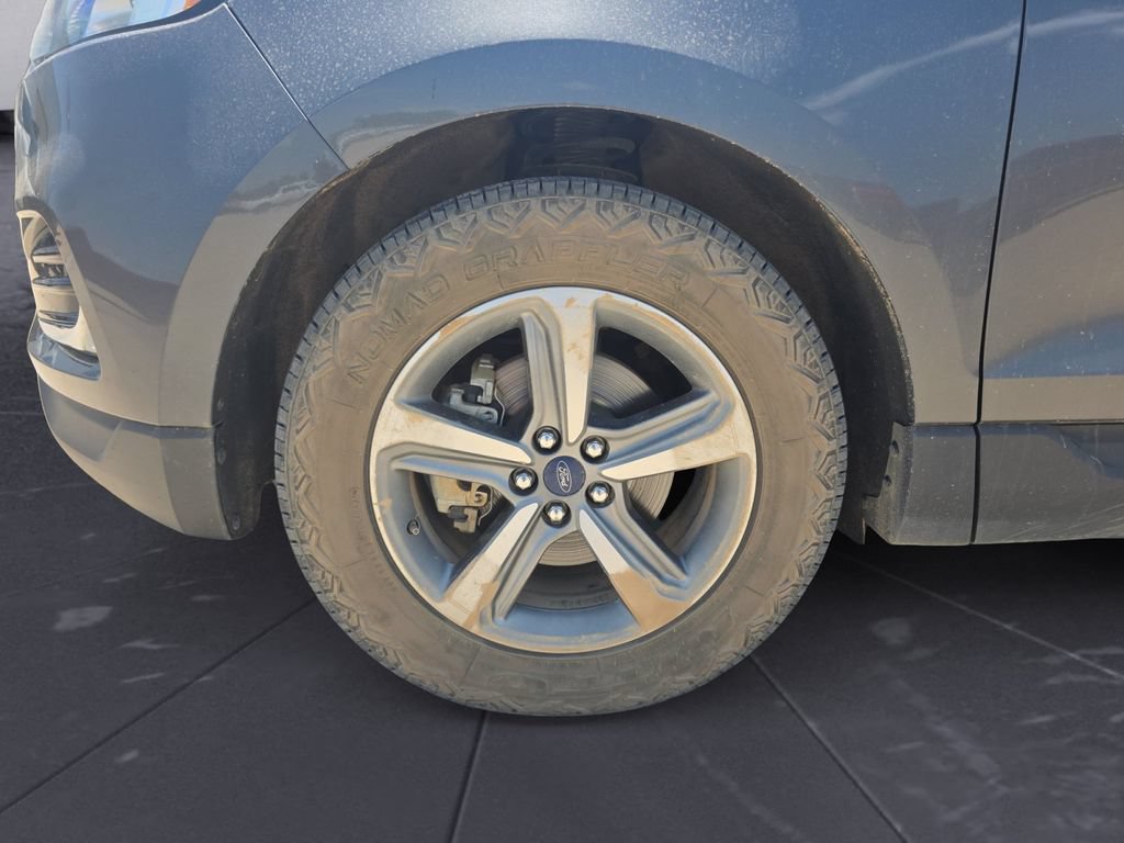 Used 2020 Ford Edge SEL FWD image 14