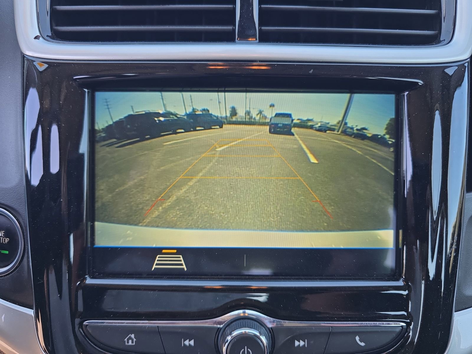 Used 2019 Chevrolet Sonic LT w/ Convenience Package FWD image 18