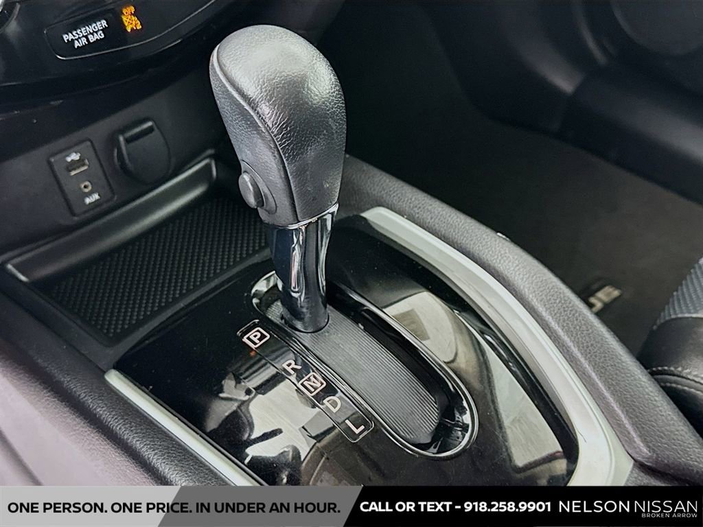 Used 2016 Nissan Rogue SL w/ SL Premium Package image 17