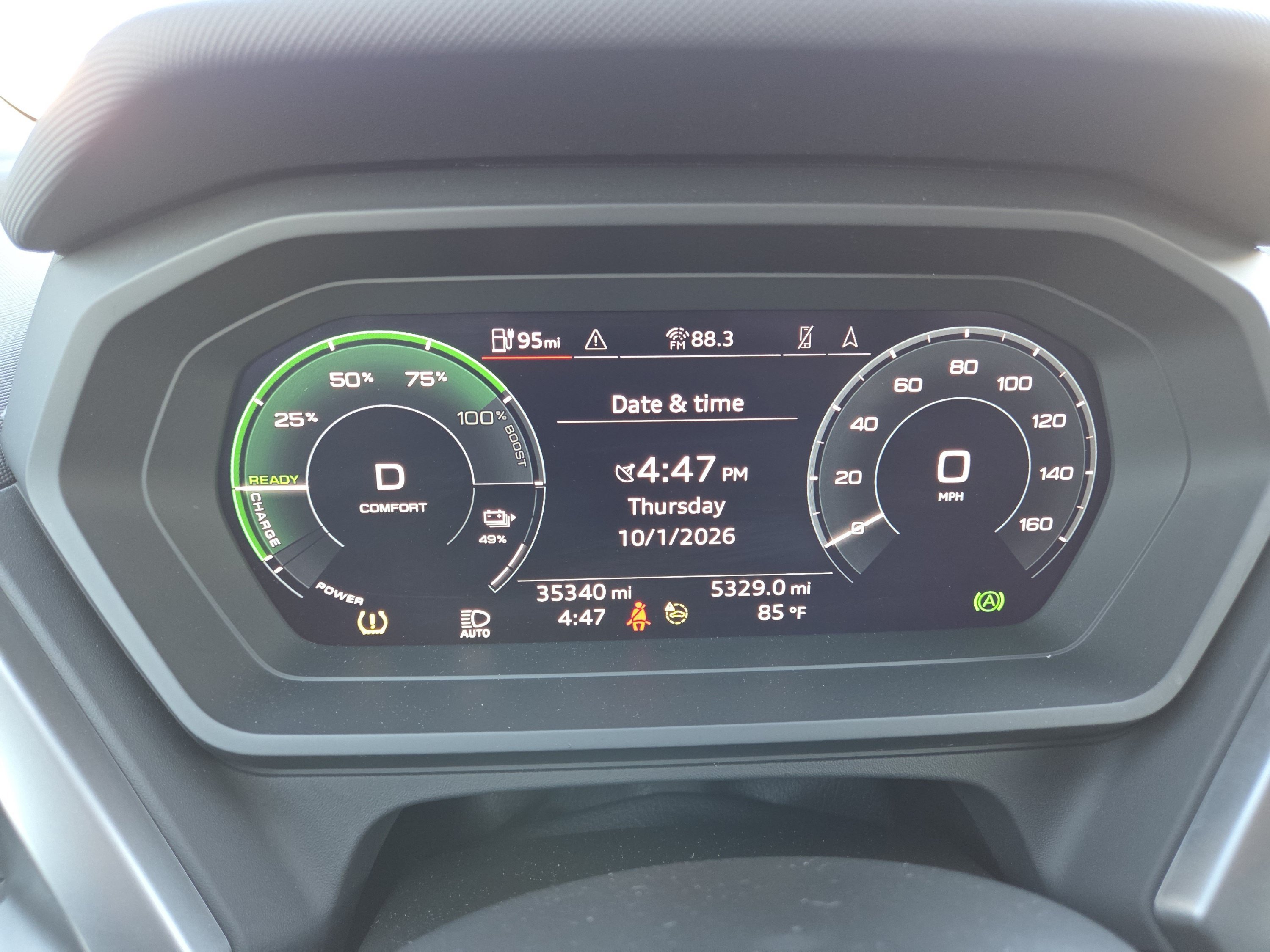 Used 2023 Audi Q4 e-tron Premium Plus w/ Premium Plus AWD/4WD image 33