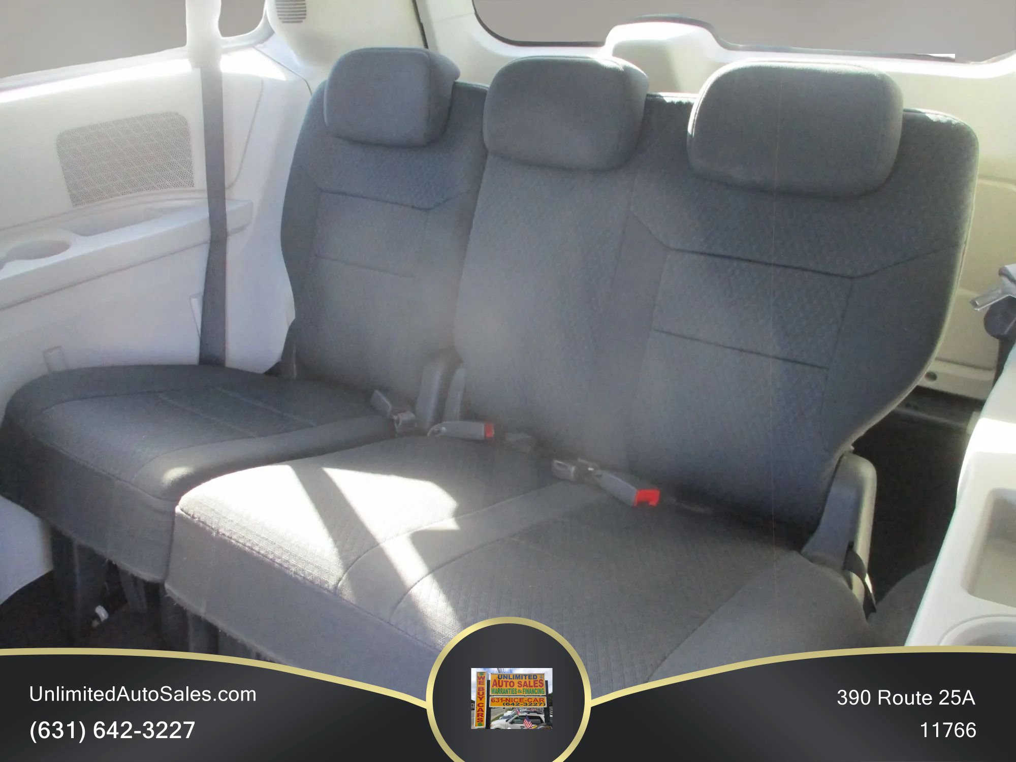 Used 2010 Dodge Grand Caravan SXT FWD image 7