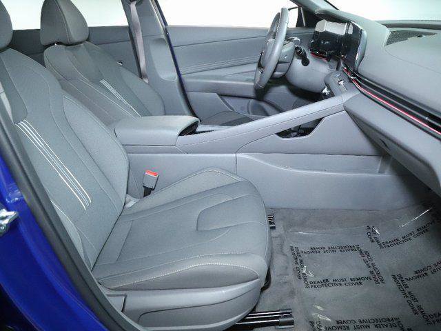 New 2024 Hyundai Elantra SEL w/ Convenience Package image 33