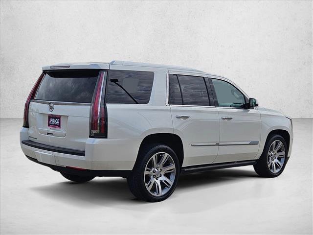 Used 2015 Cadillac Escalade Premium image 5