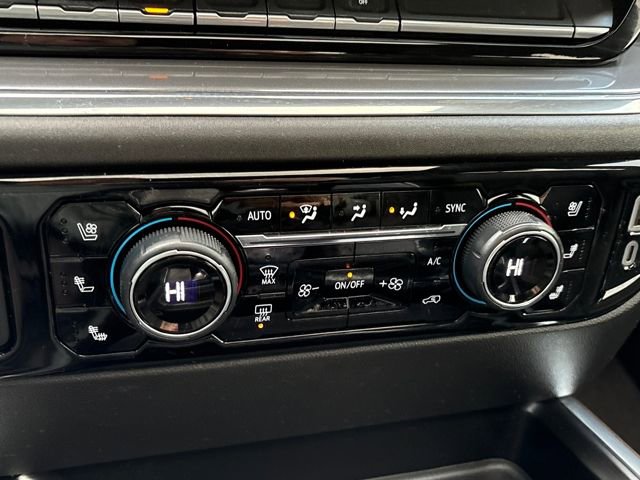 Used 2024 Chevrolet Silverado 3500 High Country w/ High Country Premium Package image 20