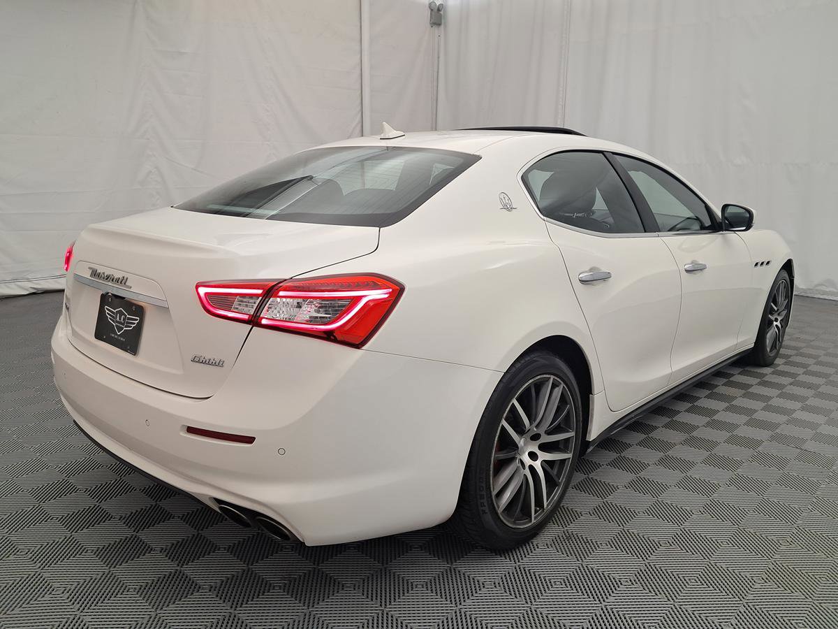 Used 2019 Maserati Ghibli S Q4 AWD/4WD image 3