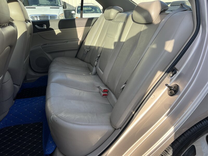 Used 2006 Hyundai Sonata V6 FWD image 10