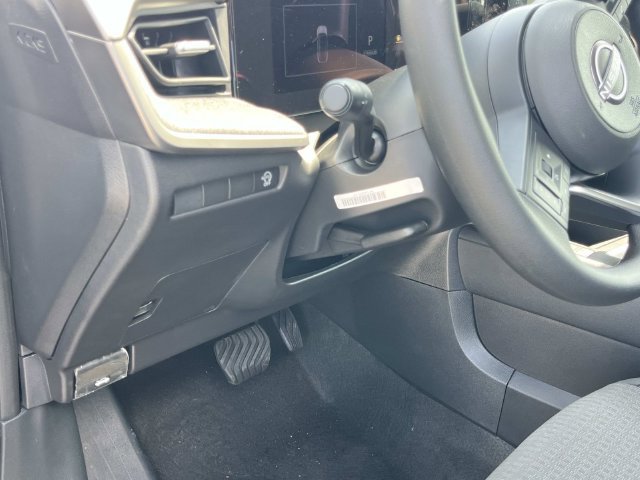 New 2026 Nissan Kicks S FWD image 23
