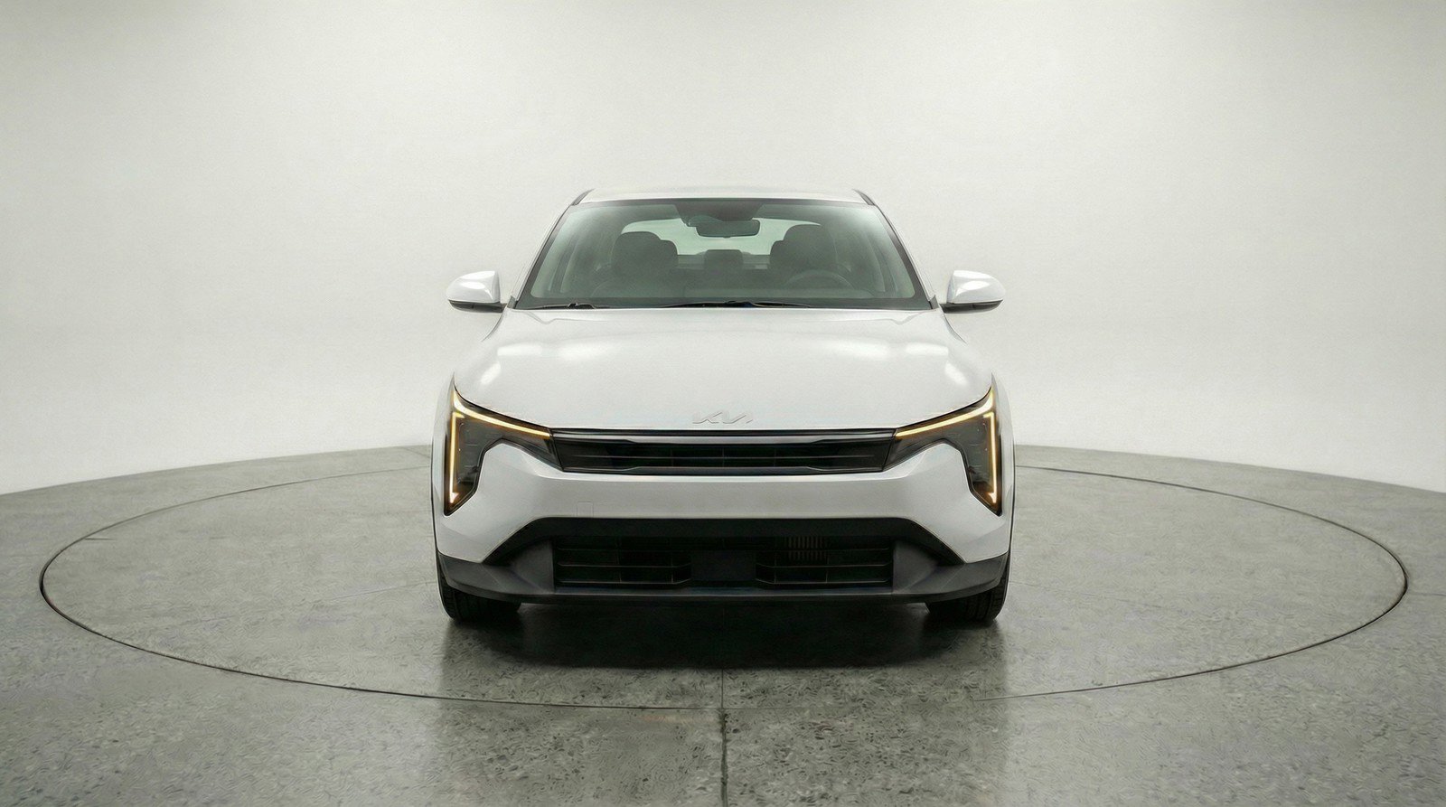 Used 2025 Kia K4 LXS FWD image 2