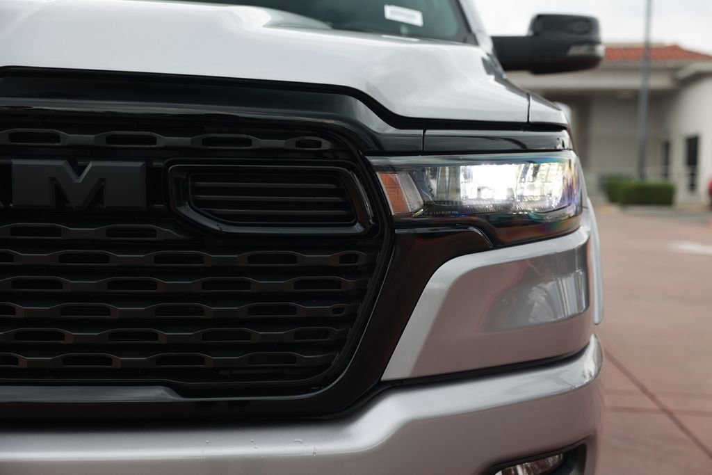 New 2026 RAM 1500 4x4 Crew Cab image 5